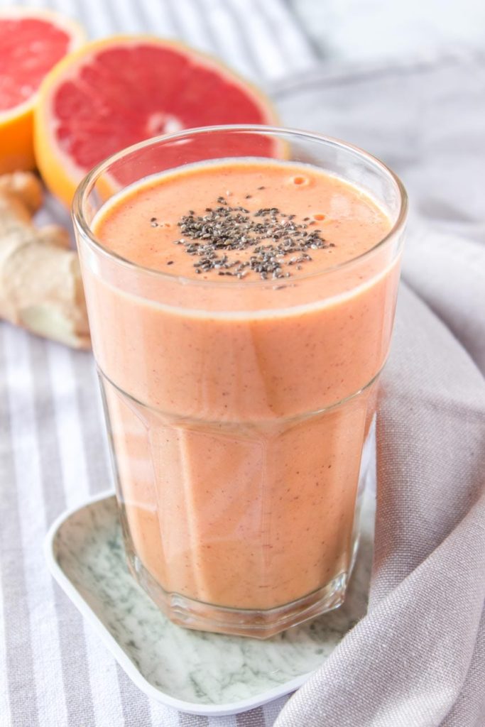 Grapefruit ginger health smoothie for weight loss